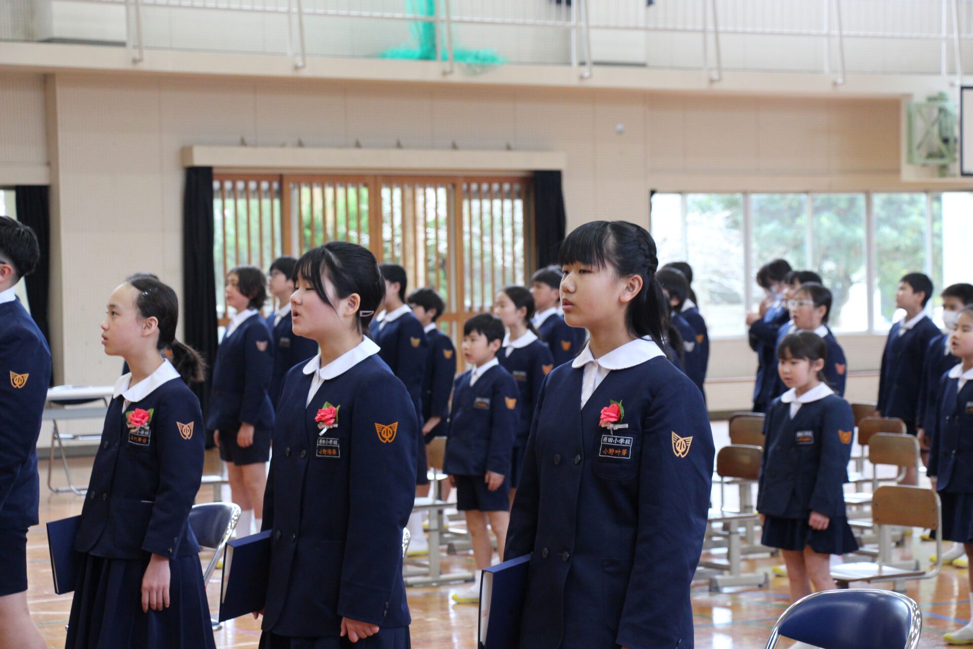 小学校の卒業式で着ました。 At the graduation day of my son's elementary school, they